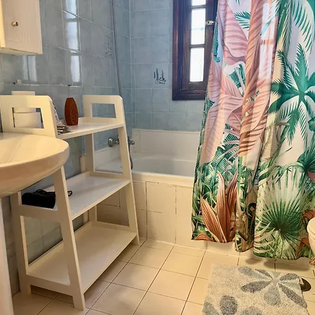 דירה With Pool At Bounganvillas San Eugenio