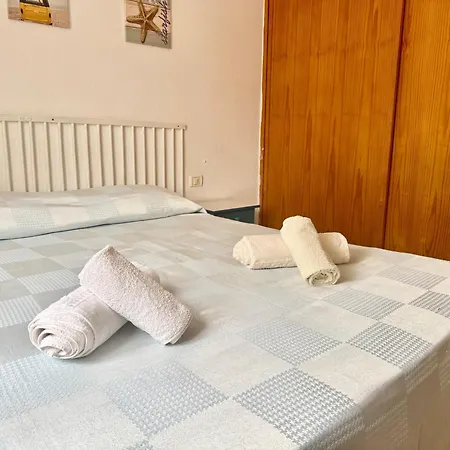 דירה With Pool At Bounganvillas San Eugenio *